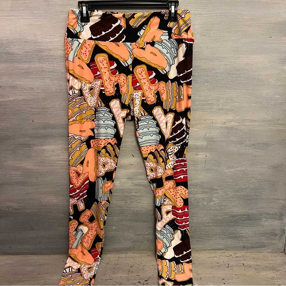 Lula Roe‎ Buttery Soft Colorful Cake Print Leggings Like New